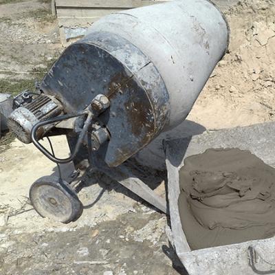 Comment bien préparer le mélange pour la fondation, proportions de béton dans les seaux Composition du mortier de béton pour les proportions de fondation